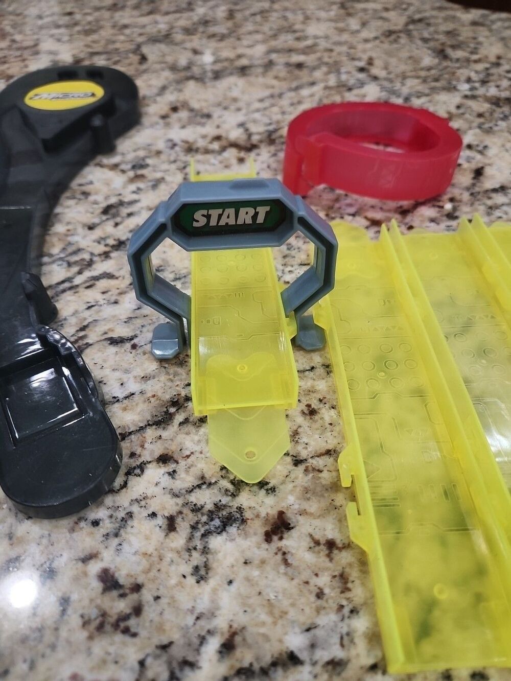 Micro Chargers Loop Track Set Incomplete No Car - Picture 4 of 8
